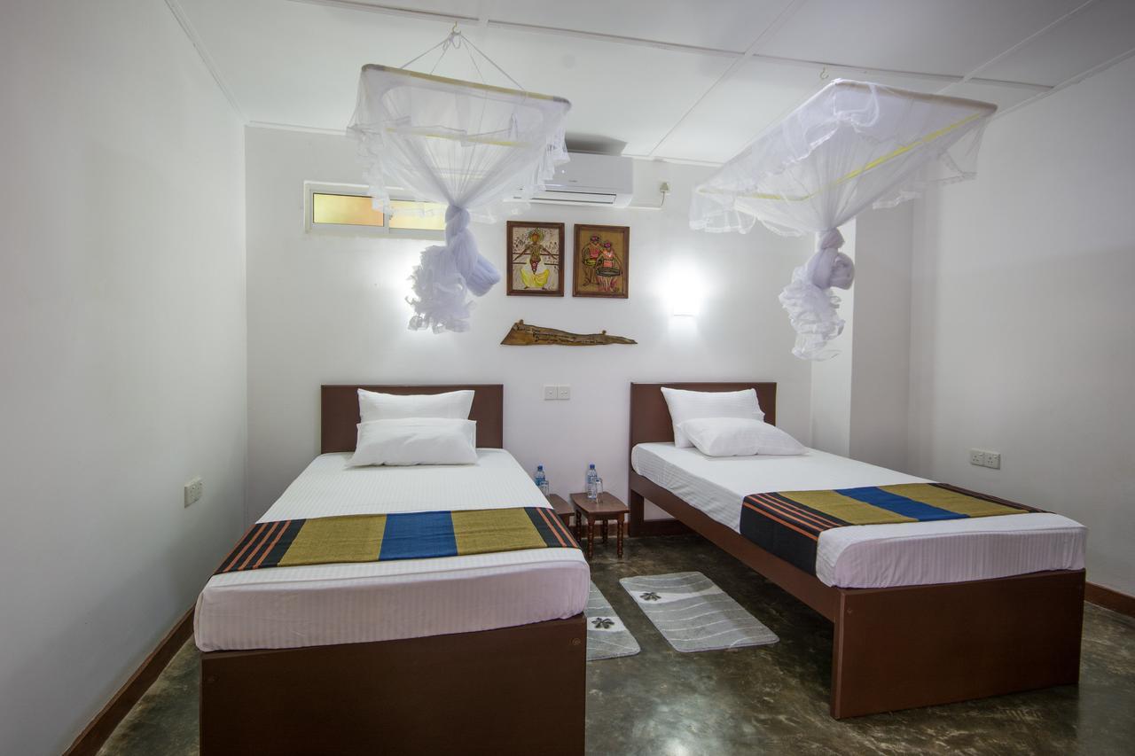 Udawatta Kele Villa Kandy Exterior photo